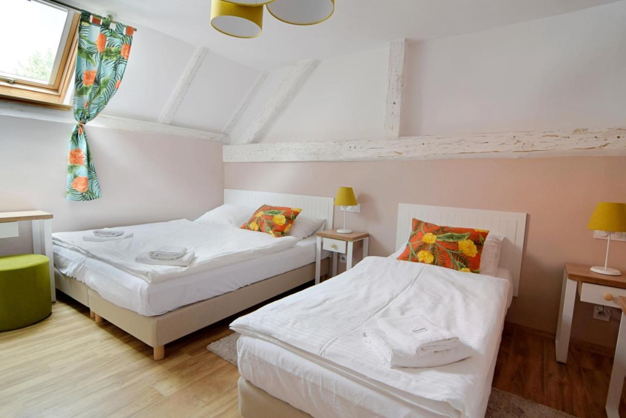 Gosciniec Nowa Wioska Bed & Breakfast Walbrzych Ngoại thất bức ảnh