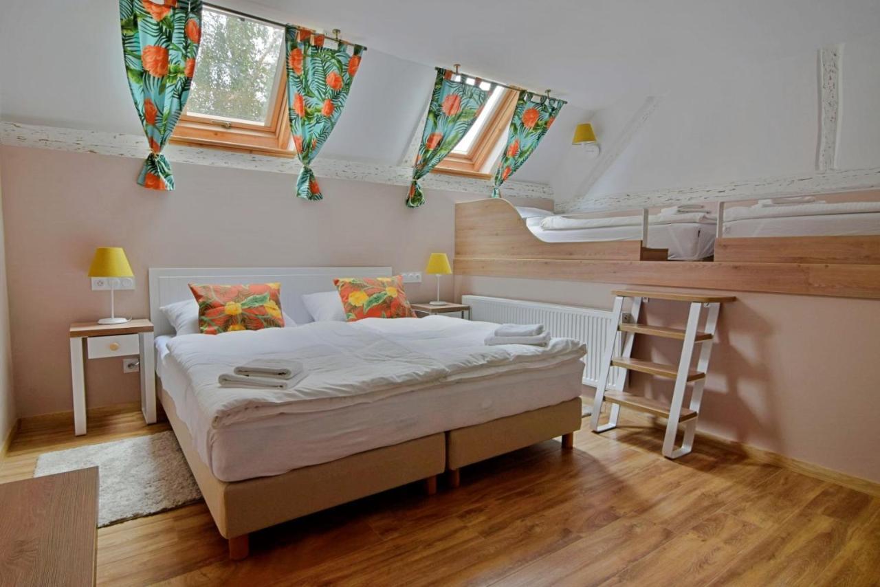 Gosciniec Nowa Wioska Bed & Breakfast Walbrzych Ngoại thất bức ảnh