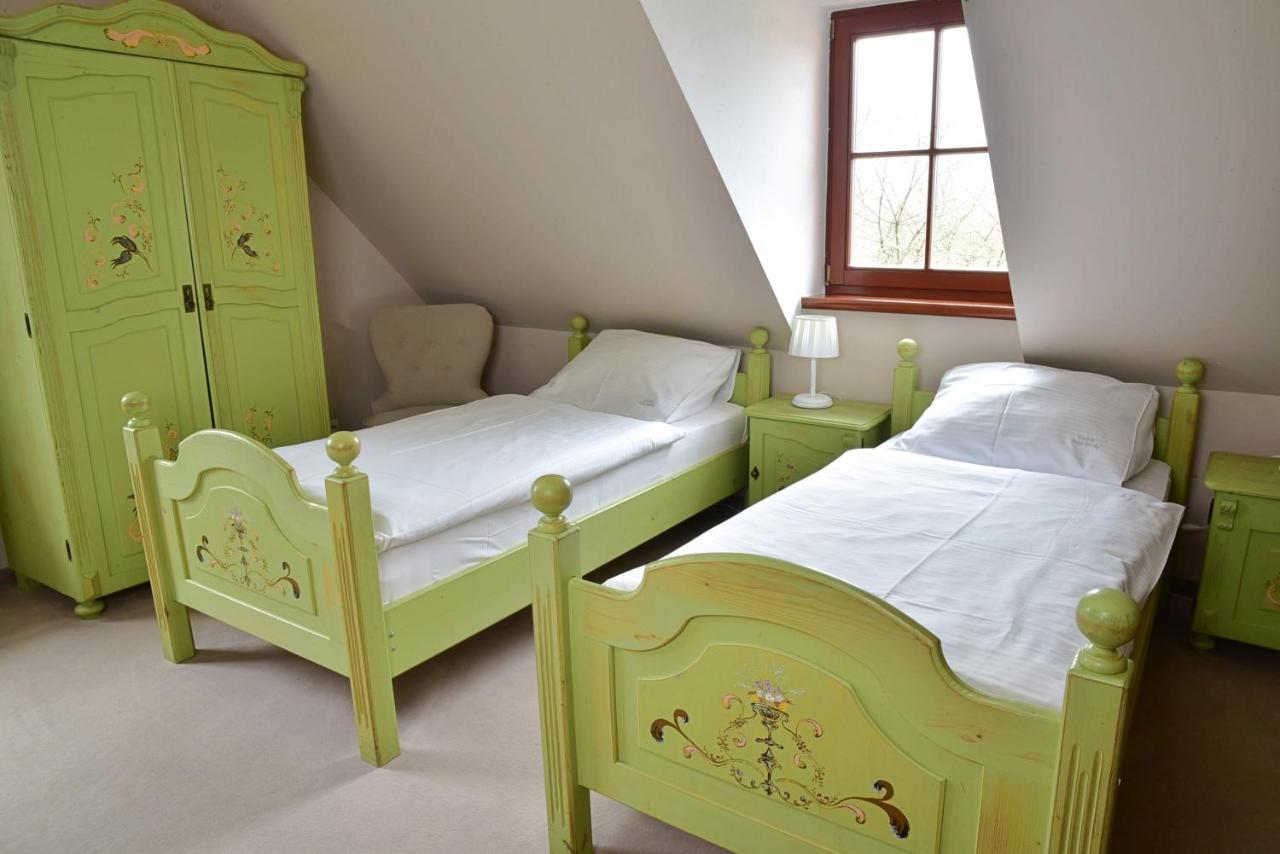 Gosciniec Nowa Wioska Bed & Breakfast Walbrzych Ngoại thất bức ảnh