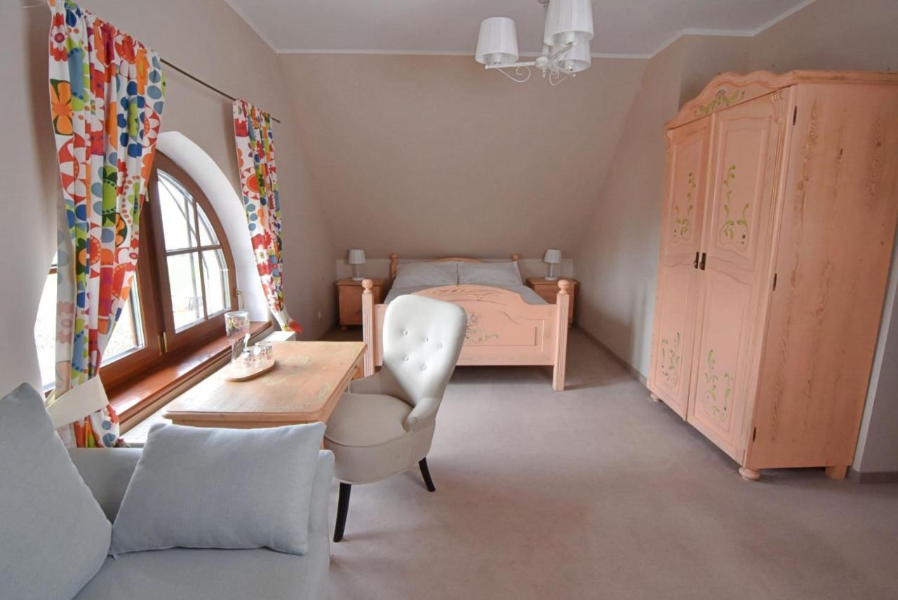 Gosciniec Nowa Wioska Bed & Breakfast Walbrzych Ngoại thất bức ảnh