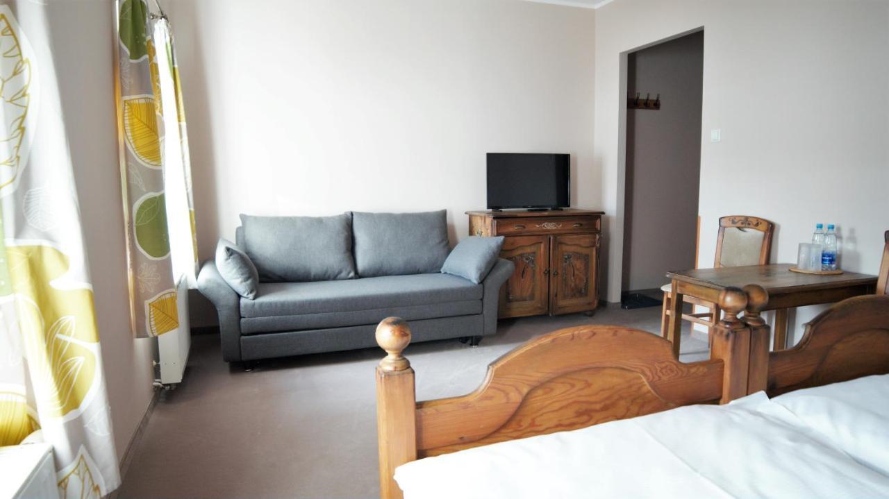 Gosciniec Nowa Wioska Bed & Breakfast Walbrzych Ngoại thất bức ảnh